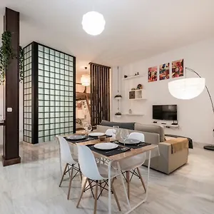 Design In The City Center Apartamento Málaga